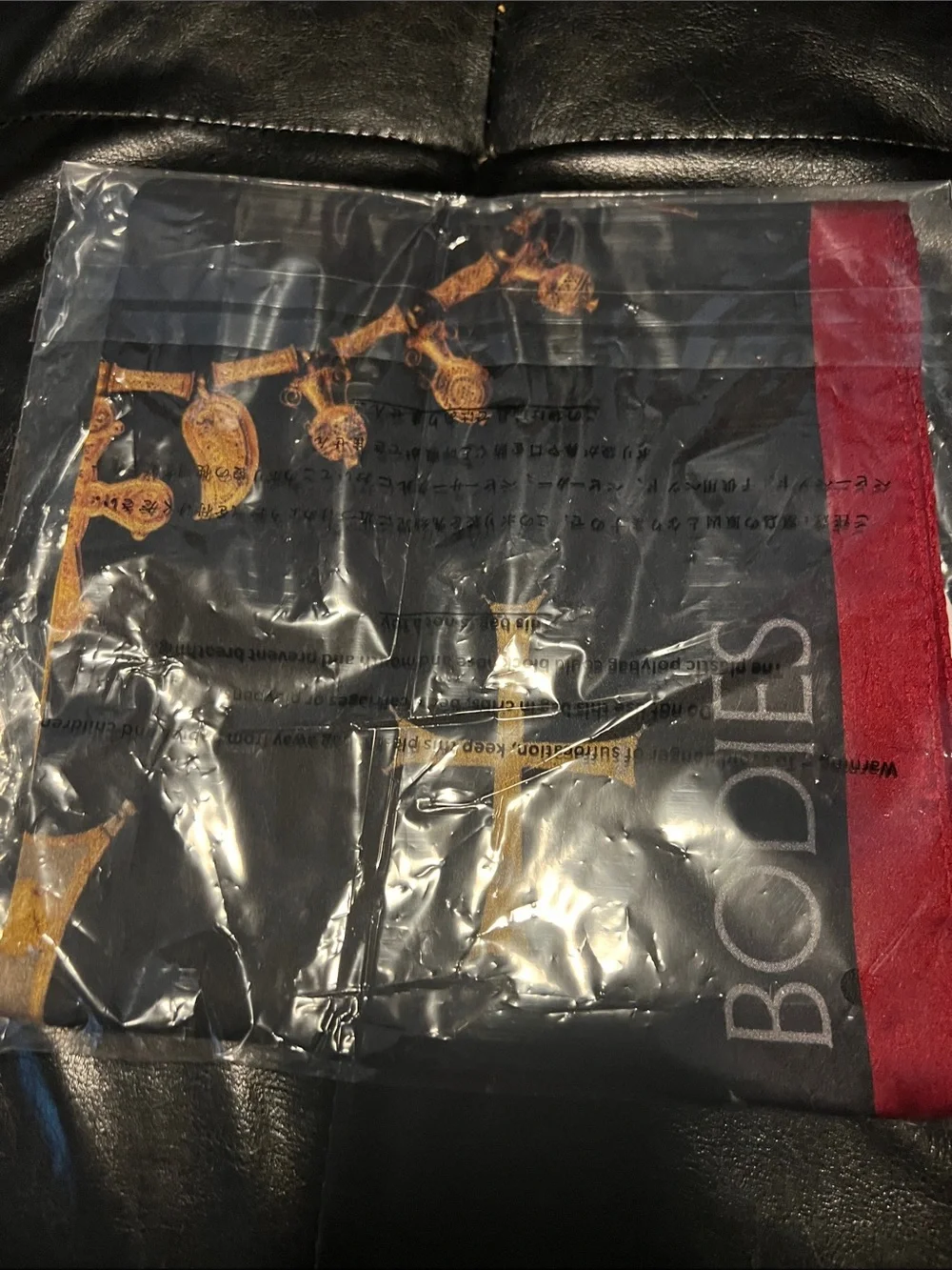 NWT The Met Black and Burgundy 100% Silk Decorative Cross Scarf - Picture 9 of 9